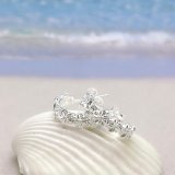 プルメリアフープ風ピアス