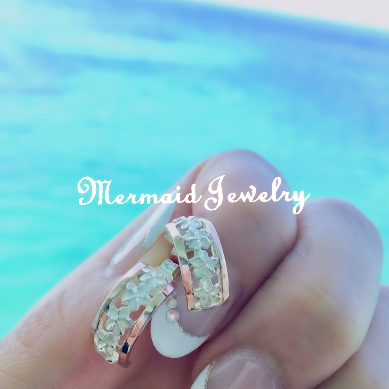 プルメリアピアス